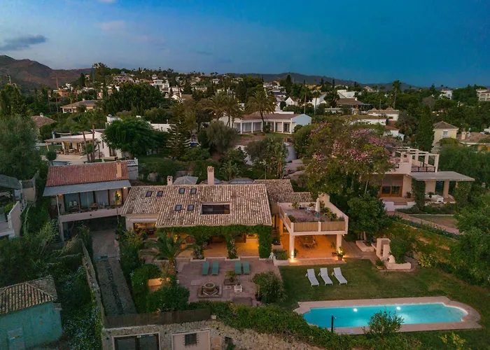Character Filled Villa With Mature Garden