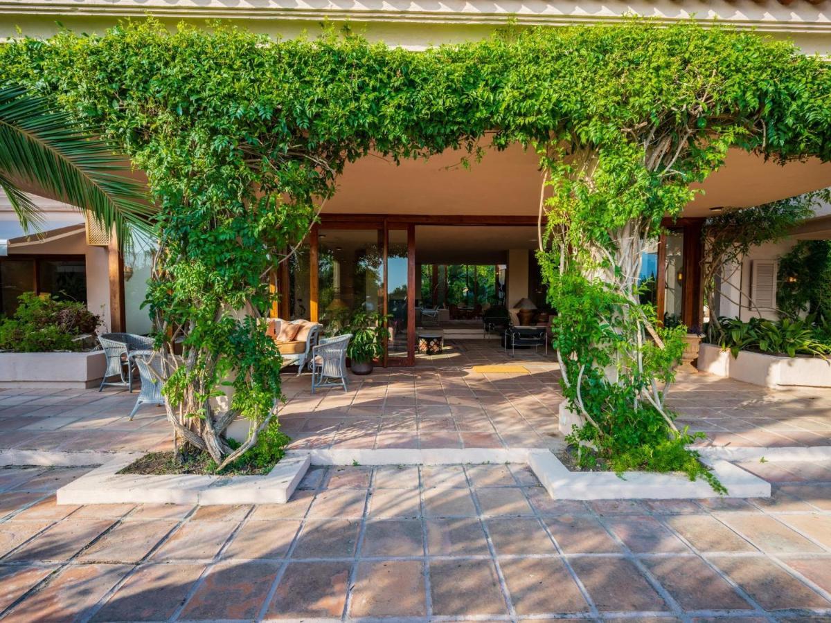 Character Filled With Mature Garden Marbella